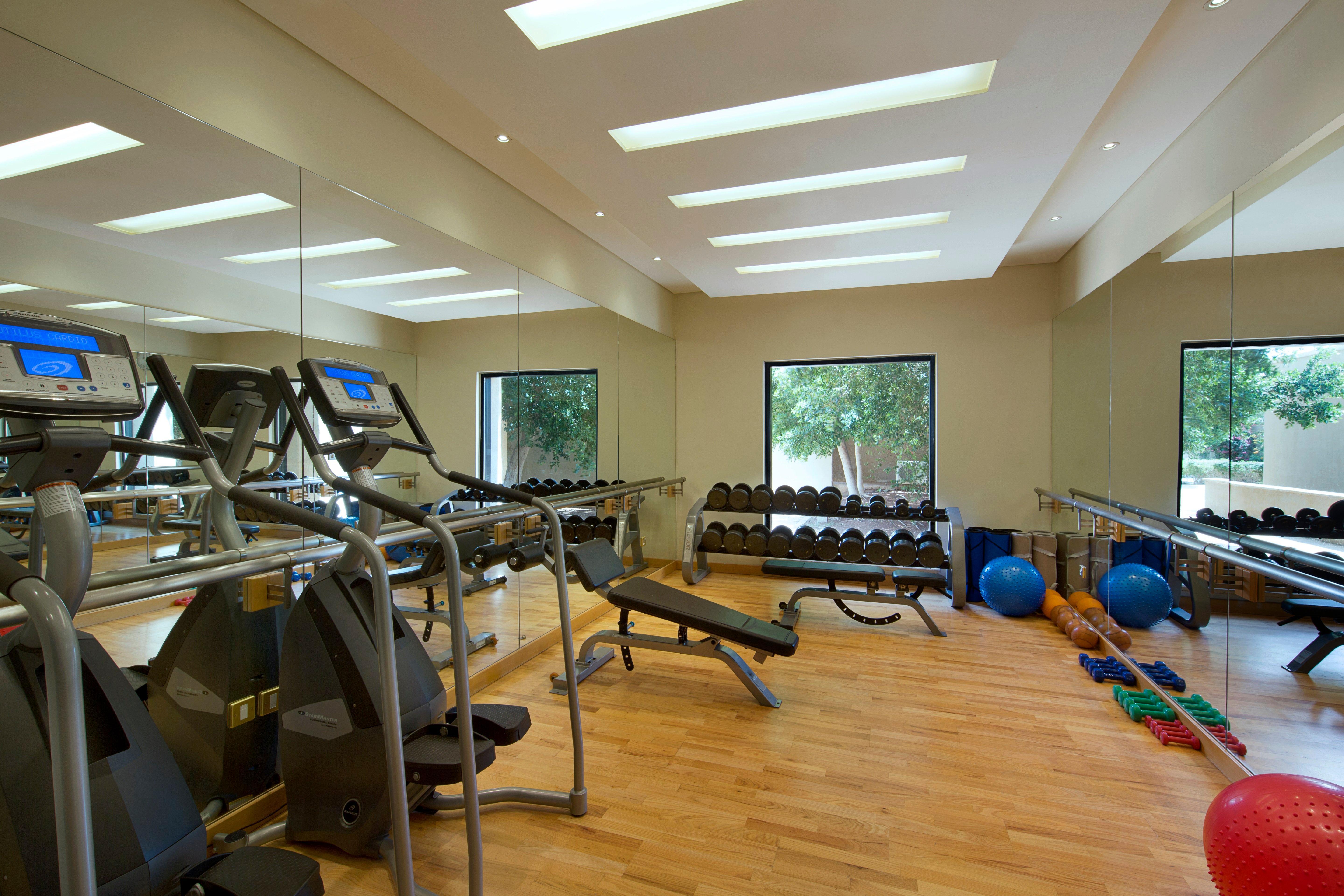 Holiday Inn Resort Dead Sea By Ihg Exterior foto A gym at a hotel